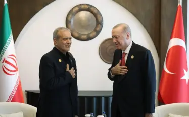 Udhëheqësit e Iranit dhe Turqisë takohen në Karabakun: Erdoğan paralajmëron…