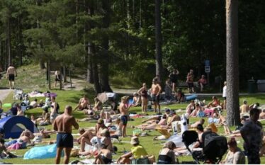 Finlanda thyen rekordin, temperaturat për dy javë radhazi shënojnë mbi…