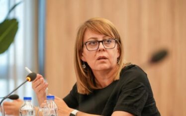 Bajrami: ZRRE të pezullojë sot vendimin, në rrezik janë mbi…