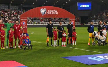 FIFA dënon edhe Serbinë, përballja me Shqipërinë mund të luhet…