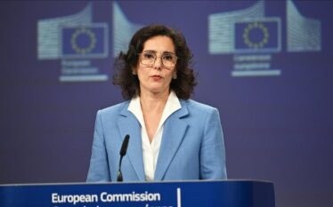 Komisionerja e BE-së i bën thirrje Izraelit: Ndaloni vrasjen e…
