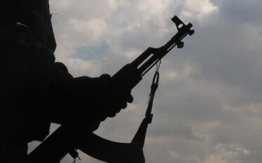 Kreu i grupit terrorist PKK përsërit thirrjen që ai të…