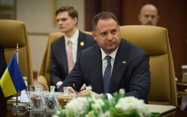 Ukraina falënderon Trumpin pas njoftimit për shkurtimin e afatit 50-ditor…