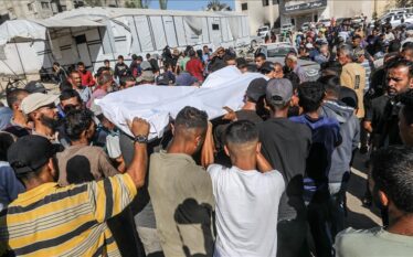 Të paktën 21 palestinezë u vranë në pikën e ndihmës…