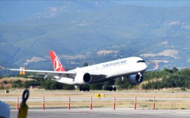 Turkish Airlines për herë të parë ateron në Aeroportin Ndërkombëtar…
