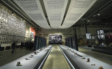 Ish-fabrika e baterive që dëshmoi gjenocidin e Srebrenicës shndërrohet në…