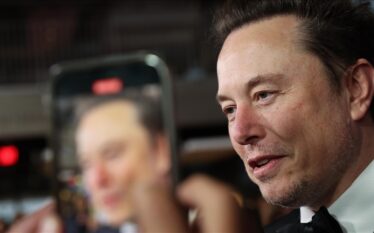Musk do të themelojë parti të re politike nëse kalon…