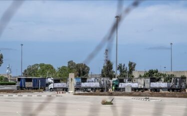 OBSH-ja transporton 10 kamionë me ndihma mjekësore në Gaza
