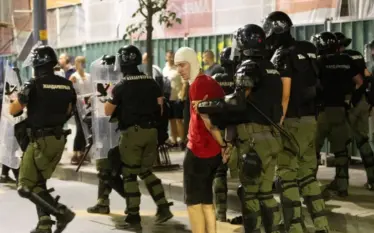 Janë arrestuar disa persona para protestave të mbrëmjes në Serbi,…