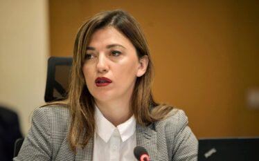 Haxhiu njofton se është arrestuar një oficer korrektues