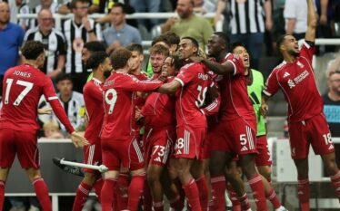 Milan po synon ta përforcojë mbrojtjen me yllin e Liverpoolit