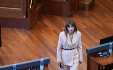 Kushtetuesja tha se një kandidat mund të propozohet vetëm tri…