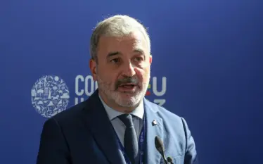 Izraeli ndalon hyrjen e kryebashkiakut të Barcelonës!