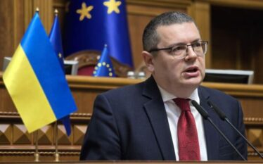 Zyrtari ukrainas: Trump foli si Putini, kjo është e rrezikshme
