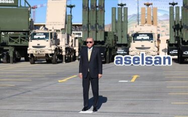 Presidenti Erdogan thekson rëndësinë e sistemeve vendase të mbrojtjes ajrore…