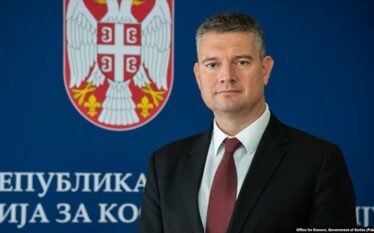 Qeveria serbe ia përfundon mandatin Igor Popoviqit në Zyrën për…