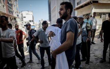 Izraeli vret të paktën 21 palestinezë në të gjithë Rripin…