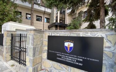 Gjykata Kushtetuese del me njoftim: Seanca konstituive nuk ka përfunduar