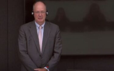 Përfundon dëshmia e Paul Williams në Speciale, mbrojtja e Thaçit…