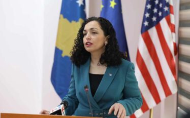 Vjosa Osmani pas pezullimit të Dialogut Strategjik: Aleanca me SHBA-të…