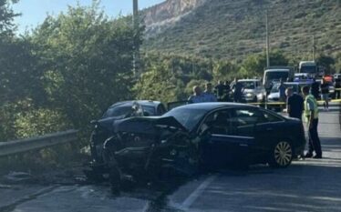 Tragjike: Dy të vdekur dhe dy të lënduar në aksidentin…