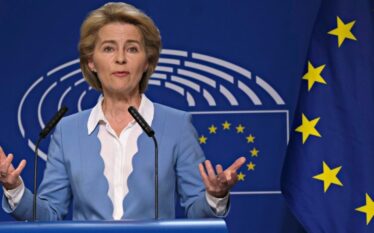 Von der Leyen: BE do të rrisë tarifat mbi naftën…