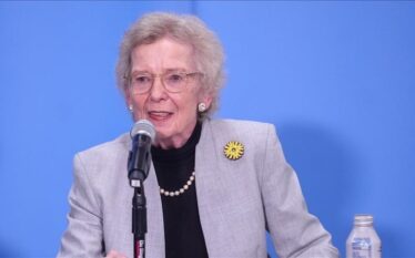 Ish-presidentja irlandeze ndihet e “turpëruar” për qasjen e BE-së ndaj…