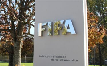 FIFA gjobit Serbinë, 20 për qind më pak tifozë kundër…