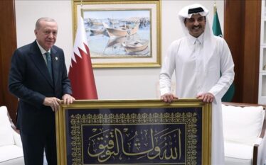 Presidenti turk takohet me Emirin e Katarit në Doha, riafirmon…