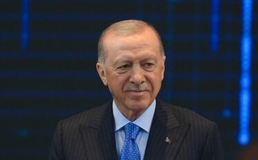 Sondazh: Presidenti Erdoğan, lideri më i pëlqyer në vendet e…