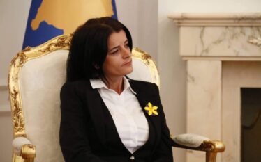 Vasfije Krasniqi kujton momentet e rënda të saj: Luftëtarët e…