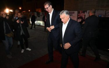 Vuçiq te Orban, e uron për takimin Trump-Putin që pritet…