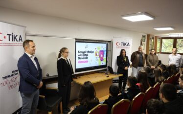 TİKA dhe KTÖD fuqizojnë nxënësit me njohuri për sigurinë në…