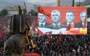 “Instalacioni” i Ramës pas protestës: Skënderbeu, turma, katër krerët e…
