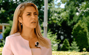 Blerta Deliu: Heshtja ndaj dhunës, fyerjeve dhe përbuzjes nuk është…