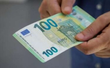 100 euro për studentët, Ministria e Financave tregon se kur…