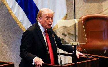 Trump njofton blerjen e 28 bombarduesve të rinj B-2 “të…