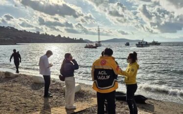 Të paktën 14 të vdekur pas fundosjes së një varke…