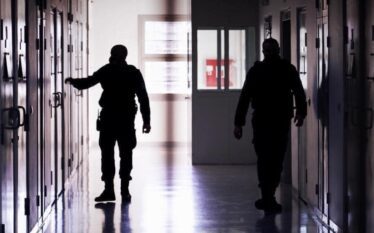 Shteti dobëson punëtorët e Shërbimit Korrektues, ua heq pagesat e…