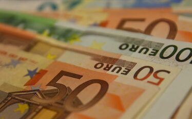 Dy qytetarë në Rahovec dorëzojnë në Polici rreth 2000 euro…