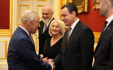Kurti shpreh gatishmëri që Kosova t’i strehojë azilkërkuesit e refuzuar…