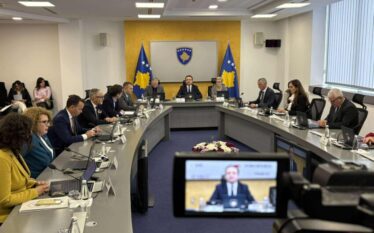 Kurti i reagon Vuçiqit: Ndërhyrja e Serbisë në zgjedhjet në…