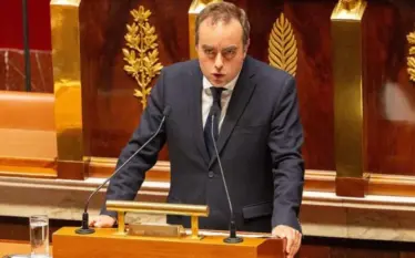 Kryeministri francez mbështet ngrirjen e reformës së pensioneve për të…