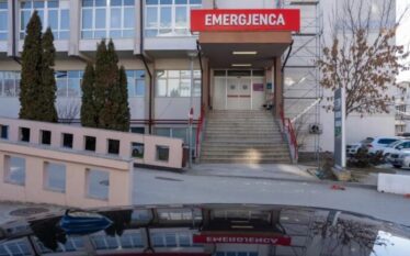 Helmohen disa nxënës në Vitomiricë të Pejës