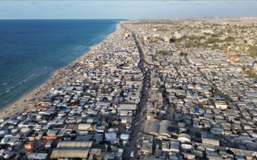 Mijëra familje në Gaza përballen me vështirësi të dëshpëruar në…