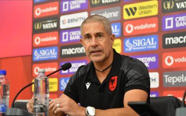 Trajneri Sylvinho për sfidën ndaj Serbisë: Do të jetë një…