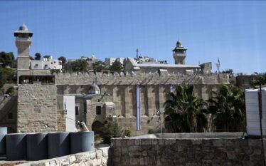 Izraeli mbyll xhaminë e profetit Ibrahim në Khalil për muslimanët…