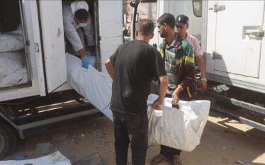 Izraeli dorëzon trupat e 15 palestinezëve të tjerë sipas marrëveshjes…