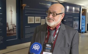 Kuratori britanik: Izraeli shënjestroi qëllimisht bibliotekat dhe universitetet për të…