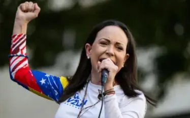 Venezuela mbyll ambasadën në Norvegji pas çmimit Nobel për lideren…